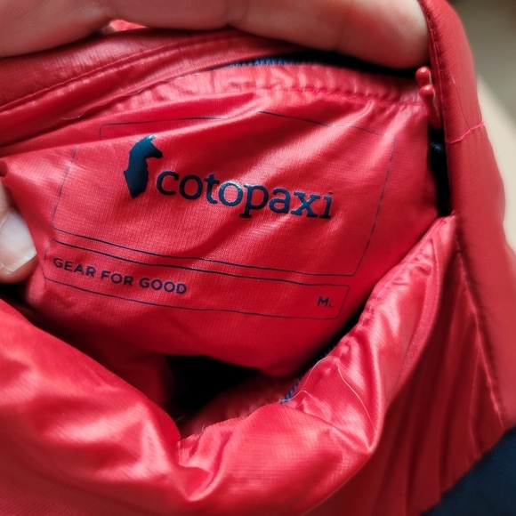 Get it before Winter! Cotopaxi Kusa reversable bomber insulated red and blue. - Picture 7 of 8